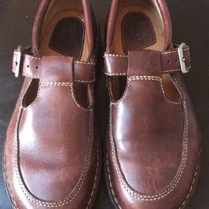 Born women’s shoes!