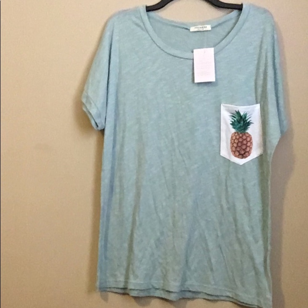 Pineapple tee