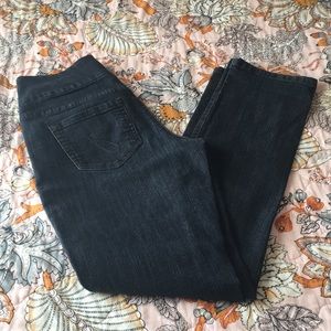 Women’s size 6 jag jeans