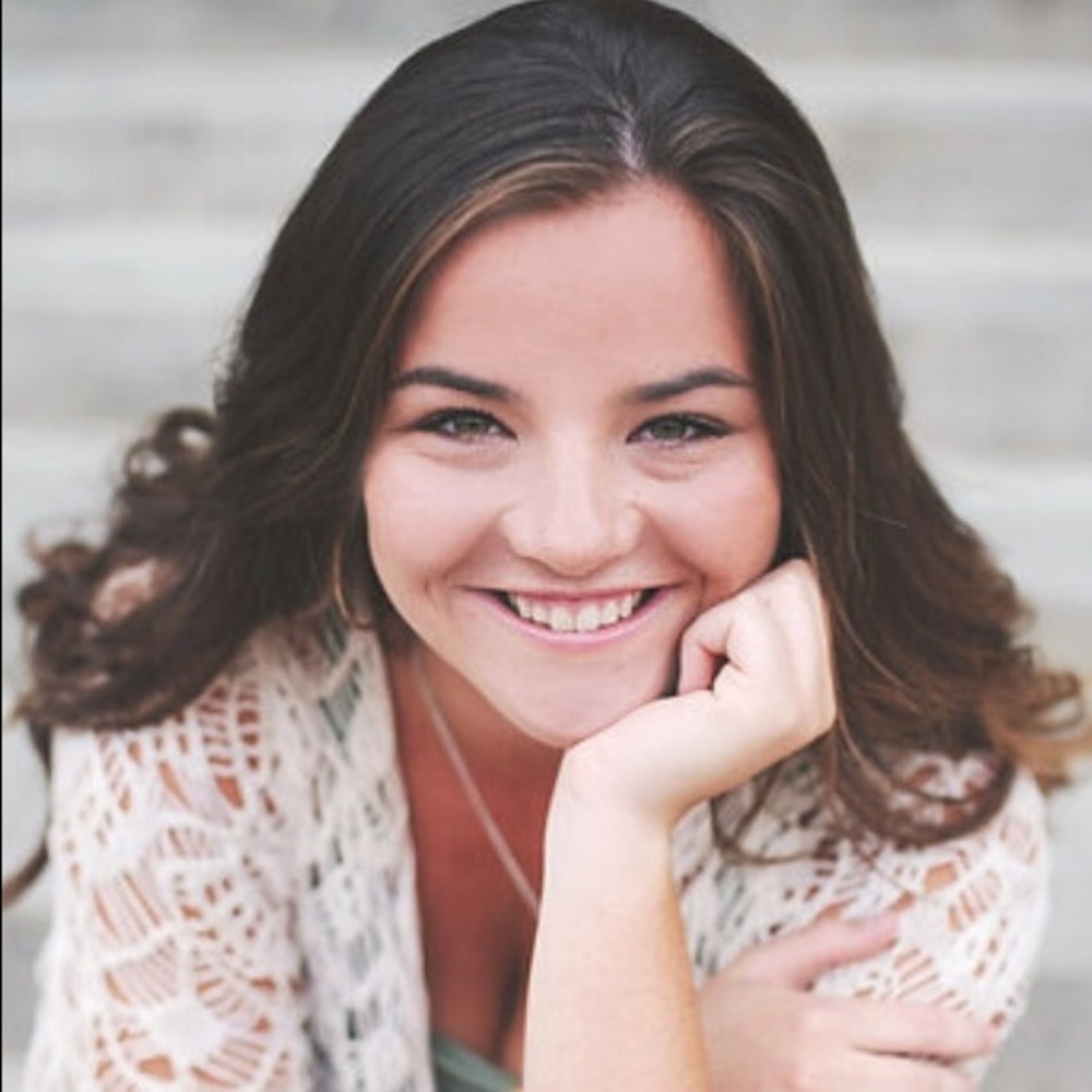 Meet your Posher, Elle