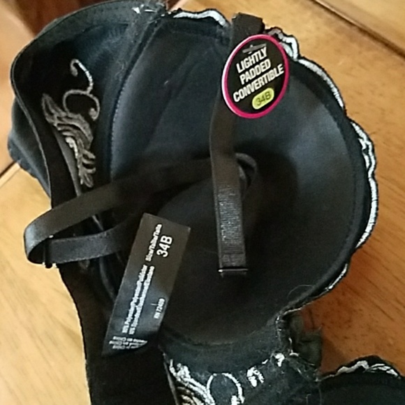 Black bra - Picture 2 of 2