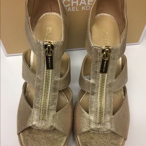 FINAL PRICE ✅ MICHAEL KORS Platform Wedge Sandal