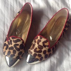 Gold toe leopard print flats