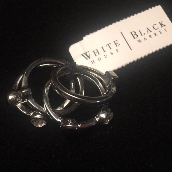 WHBM set of 4 silver rings with black/clear stones - Picture 2 of 3