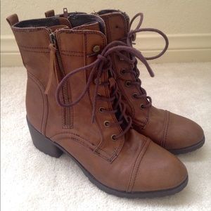 Woman's Report Boots