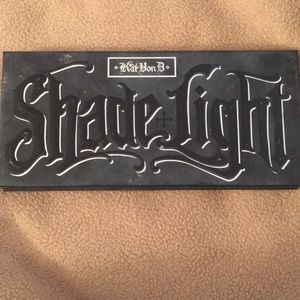Kat Von D shade & light contour palette