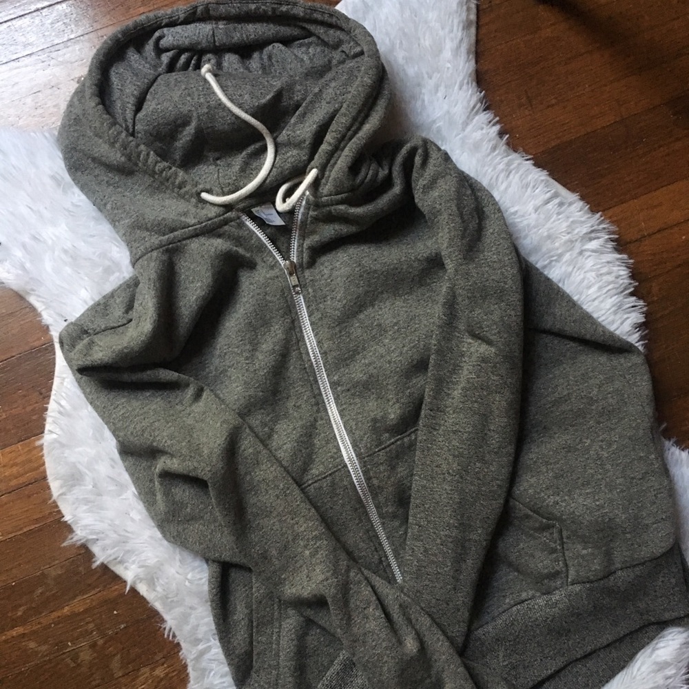 ✨GRAY H&M HOODIE✨