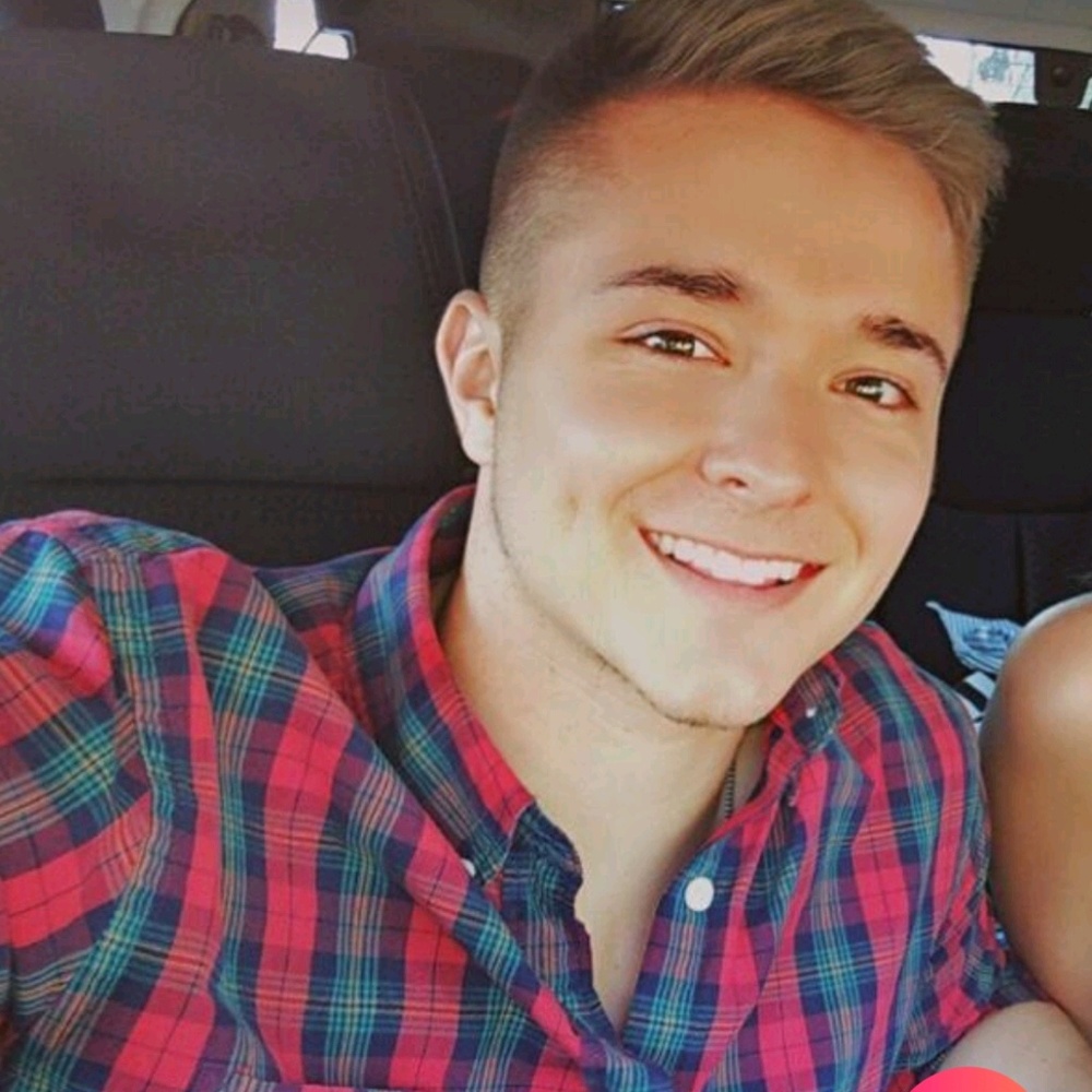 Meet your Posher, Josh
