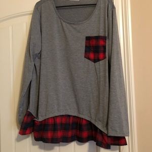5xl gray top with red and black plaid accents,