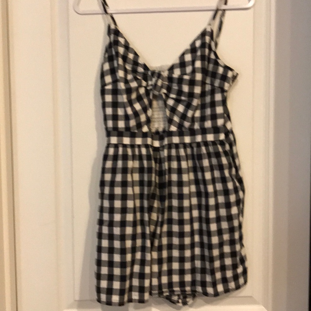 American Eagle keyhole romper