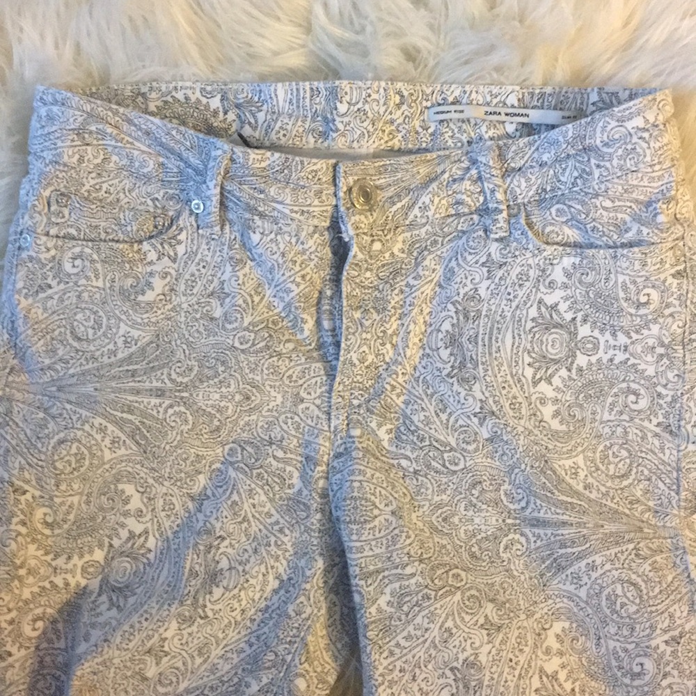 Zara Medium Rise White Paisley Jeans