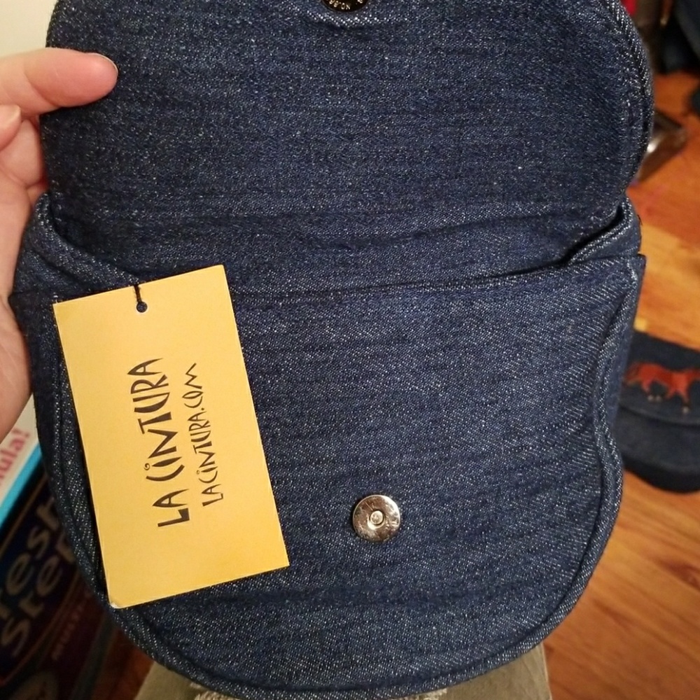 Satchel/cross body/ fanny pack denim w/ patch - Picture 6 of 8
