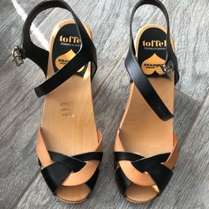 New Swedish Hasbeens!