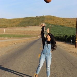 Meet your Posher, Mireya