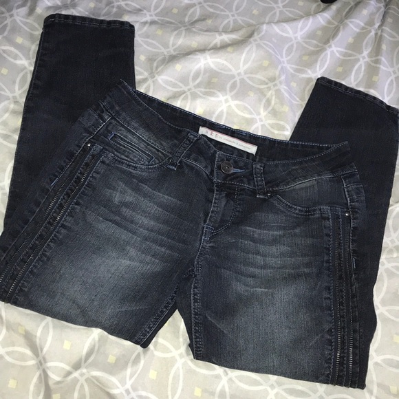 Standards & Practices Denim Capris - Picture 3 of 6