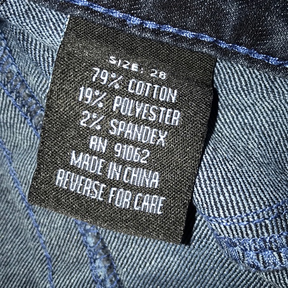 Standards & Practices Denim Capris - Picture 5 of 6