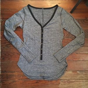 Lululemon Rulu Longsleeve Henley