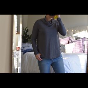 Grey waffle knit turtle neck sweater! Size S