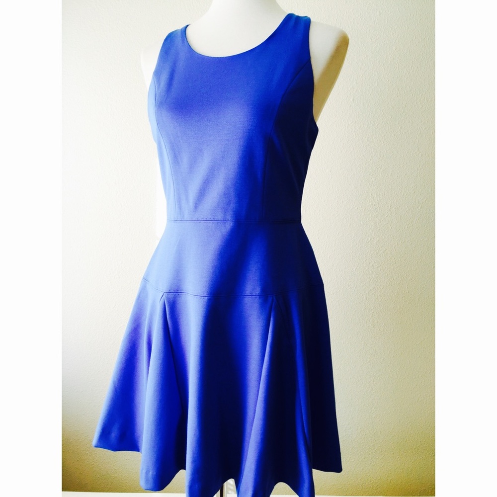 Banana Republic Ponte Fit & Flare Dress - Picture 2 of 6