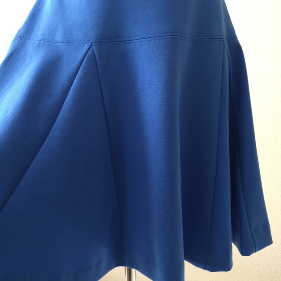 Banana Republic Ponte Fit & Flare Dress - Picture 4 of 6