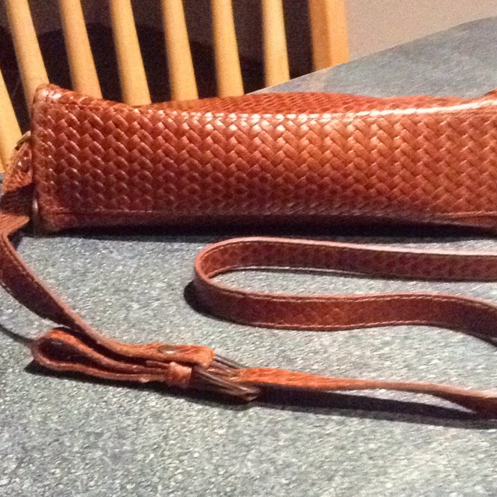 Handbag - Picture 3 of 5
