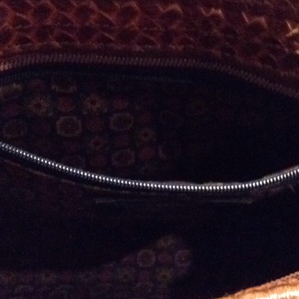 Handbag - Picture 4 of 5