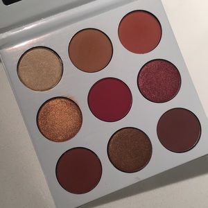 Kylie Cosmetics Burgundy Palette - like new!