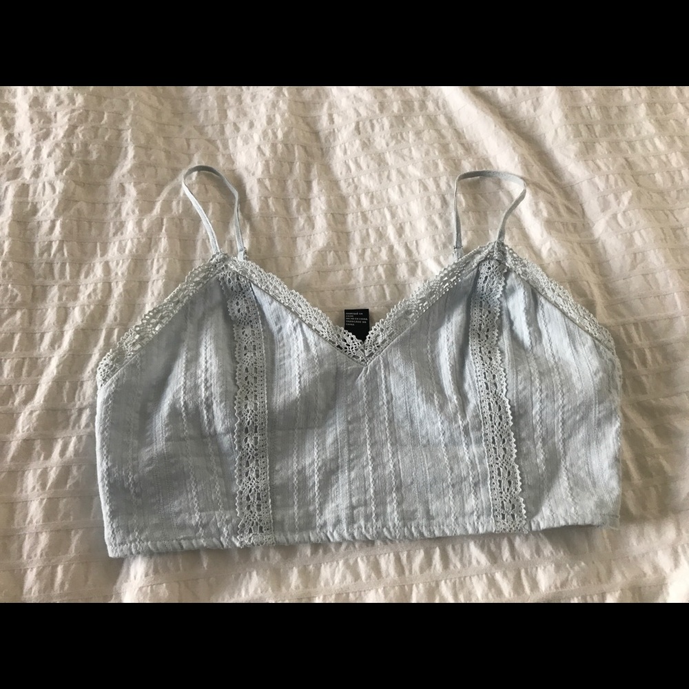 Crop blue lace cami