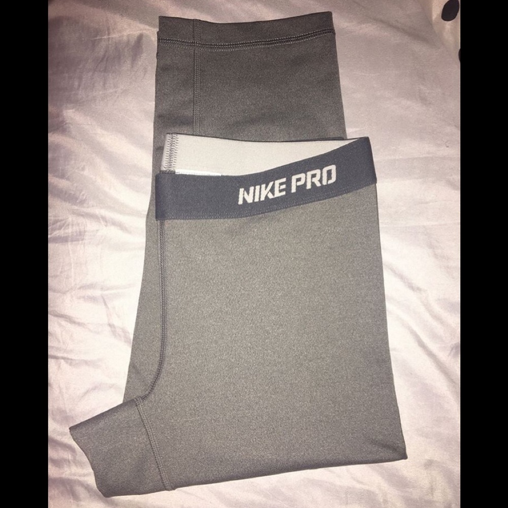 Nike workout leggings