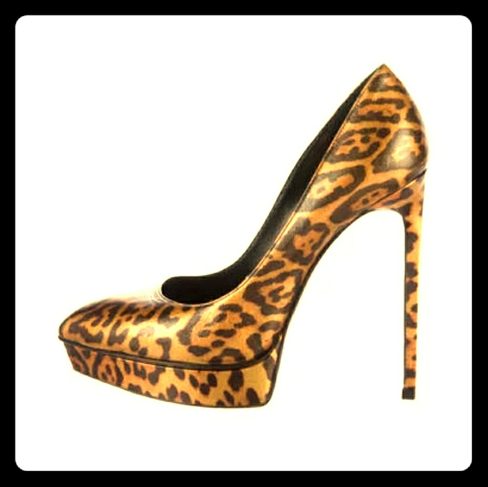 YSL SAINT LAURENT Janis Pointed-Toe Pumps