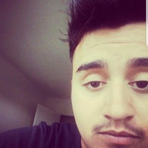 Meet your Posher, Carlos