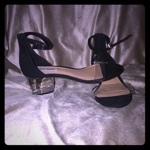 Steven Madden Kitten Heel! (Never Worn)