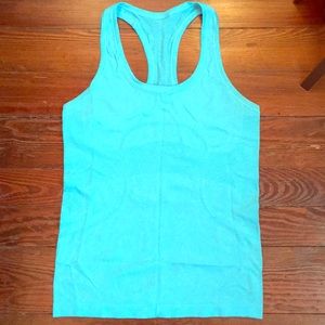 Lululemon Swiftly tank size 6