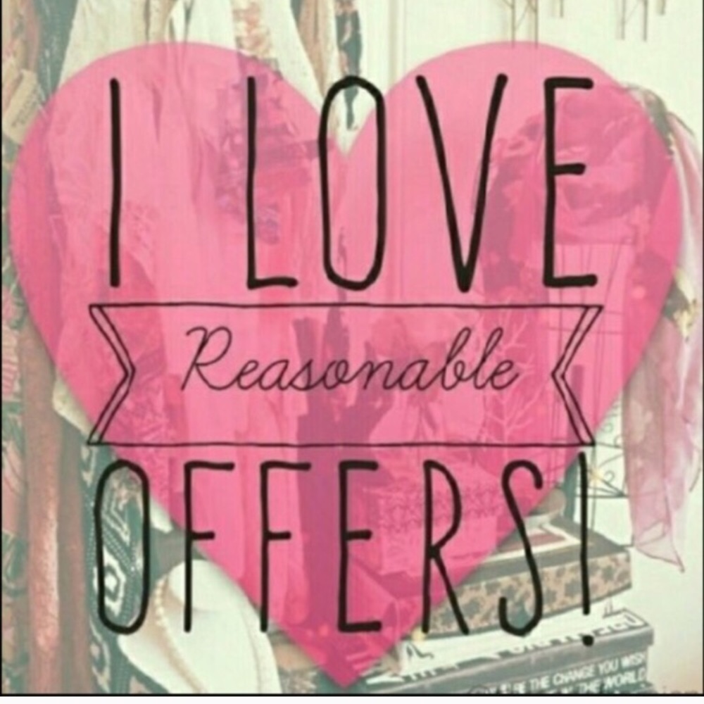 Thank you for visiting my closet! Make an offer 😊