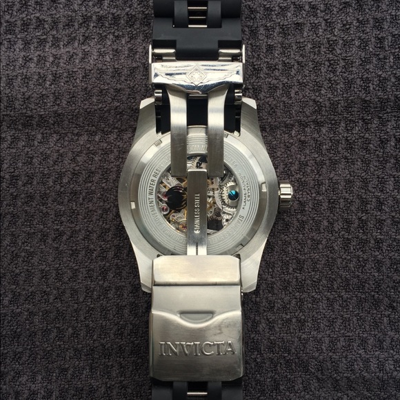 Men’s Large Invicta Seaspider Watch - Picture 4 of 8