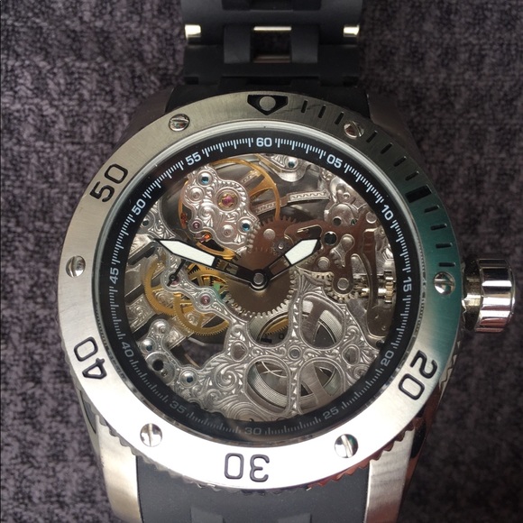 Men’s Large Invicta Seaspider Watch - Picture 8 of 8