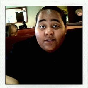 Meet your Posher, Latara