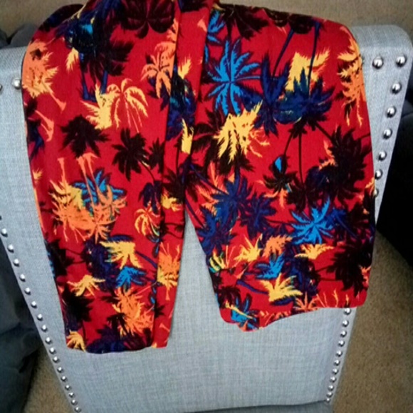OS lularoe leggings - Picture 3 of 4