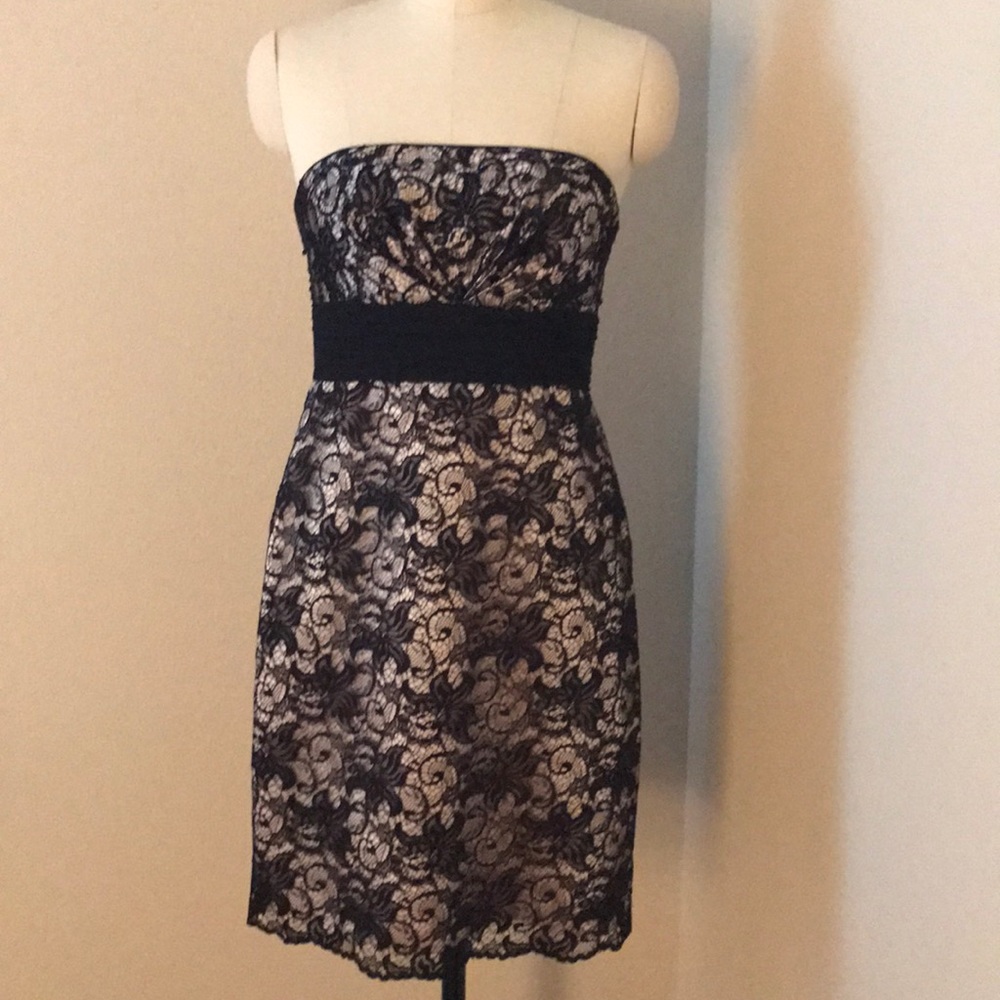 Like New! Gorgeous elegant Cocktail dress! Size 4