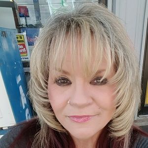 Meet your Posher, Beverly