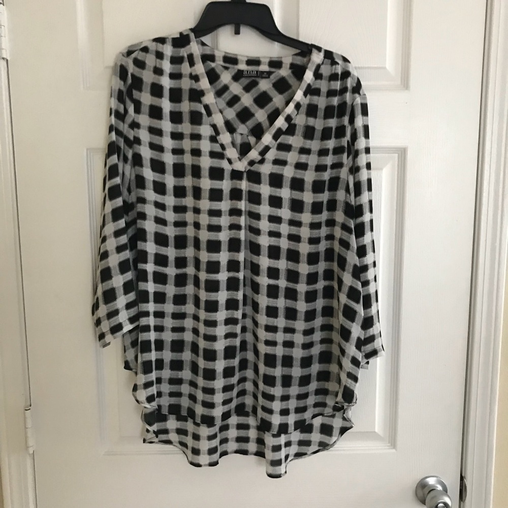 B&W checkered tunic blouse