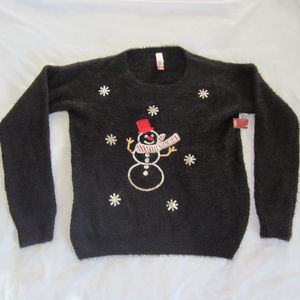 Juniors size XL 15/17 Black Christmas Sweater NWT