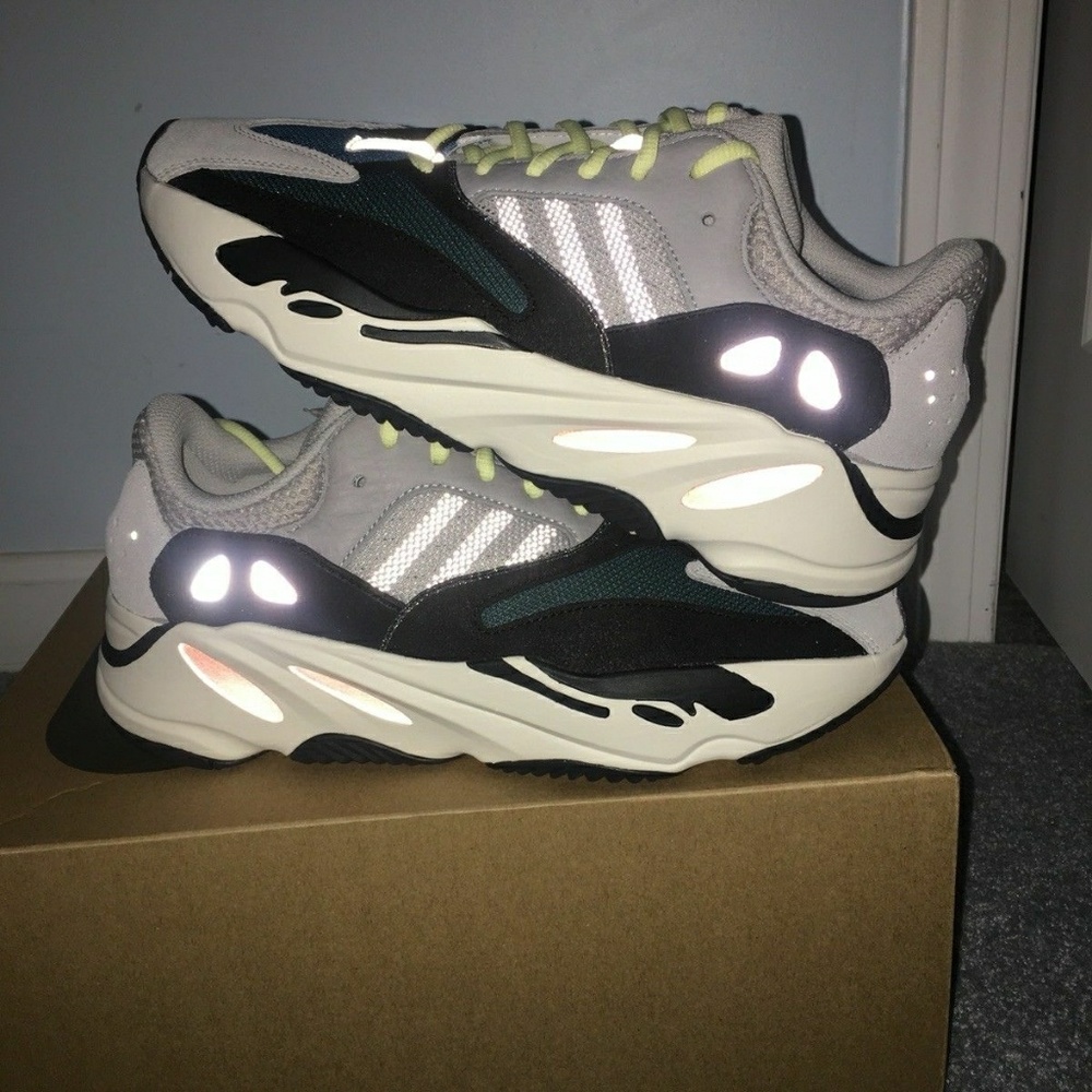 Yeezy 700 wave runners - Picture 3 of 4