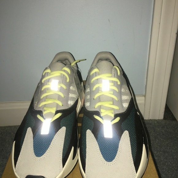 Yeezy 700 wave runners - Picture 2 of 4