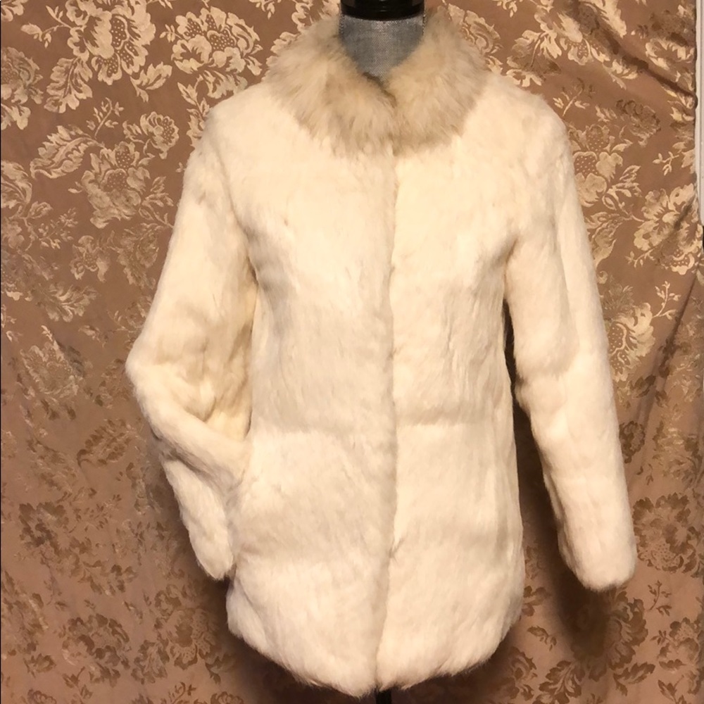 Fox collar rabbit fur coat 🧥