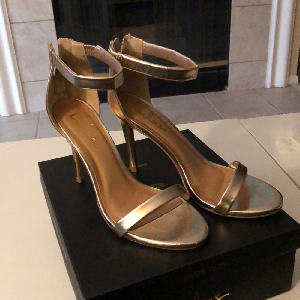 Lulu Gold Sandals
