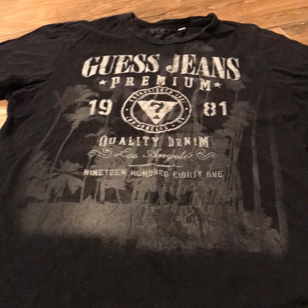 Boys large guest-shirt