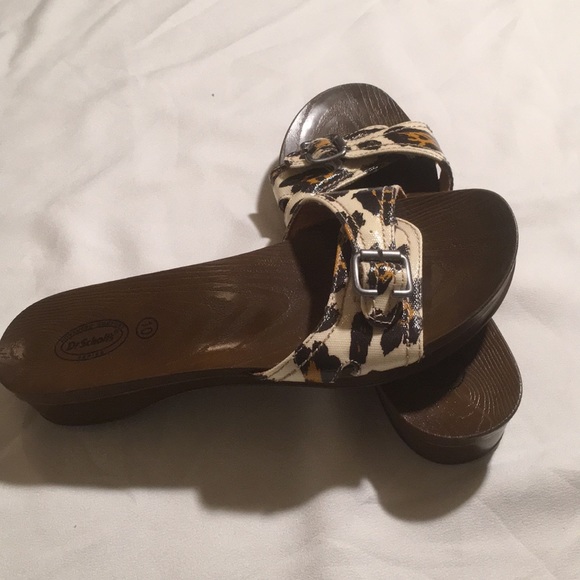 🐆Dr.Scholl’s Leopard Sandal🐆 - Picture 2 of 4