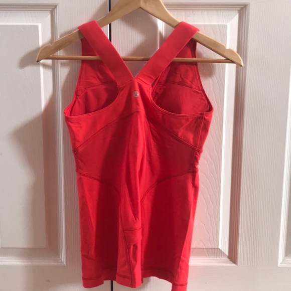 Lululemon - Picture 2 of 3