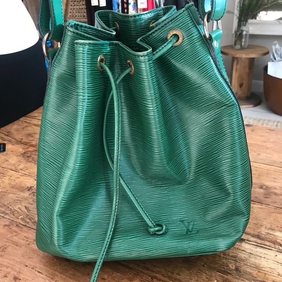 Louis Vuitton Bag - Picture 1 of 2